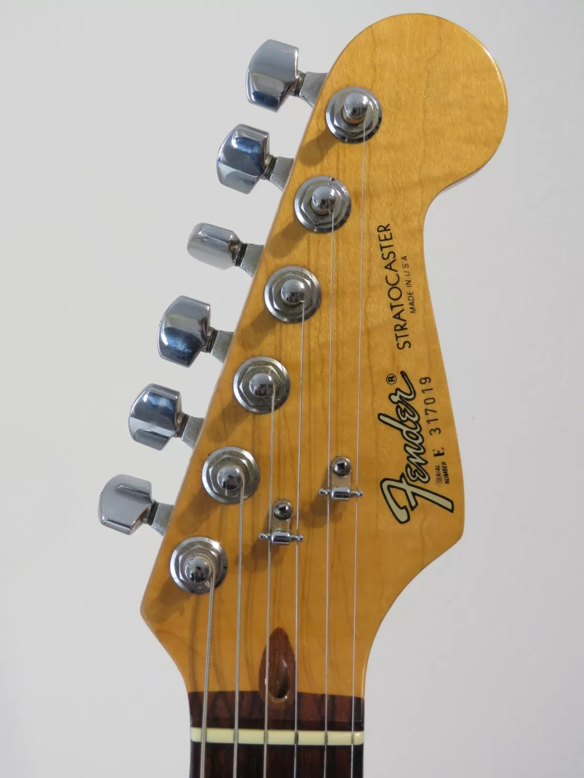 1983 Fender Stratocaster Elite with Hiscox Hard Case - Stunning Guitar