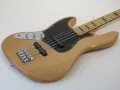 Left-Handed Squier Jazz Bass Classic Vibe 70's in Natural