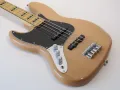 Left-Handed Squier Jazz Bass Classic Vibe 70's in Natural