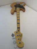 Left-Handed Squier Jazz Bass Classic Vibe 70's in Natural