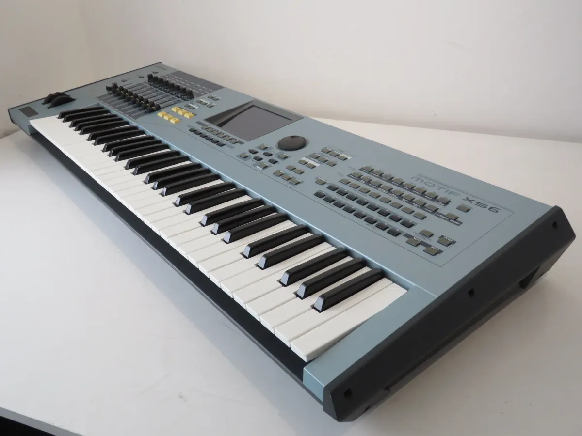 Yamaha Motif XS6 61 Key Synthesiser Workstation Keyboard – Mint & Boxed