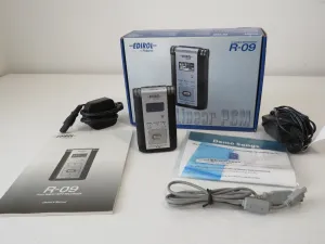 Edirol R-09 24-bit Wave/MP3 Recorder – Mint & Boxed