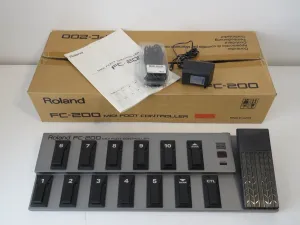 Roland FC-200 MIDI Foot Controller – Mint & Boxed with PSU & MIDI Cable