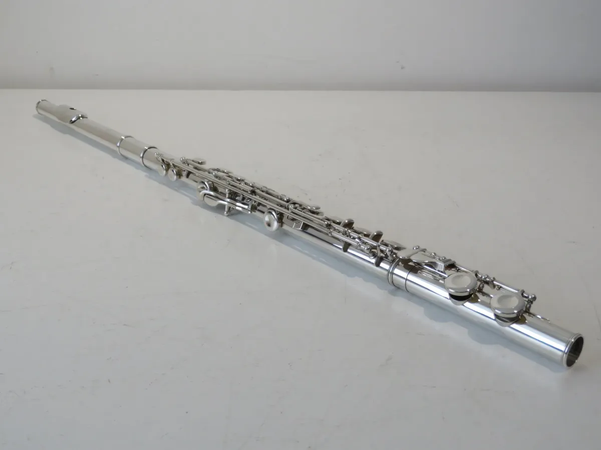 Pearl PF-795 Elegante Solid Silver Flute with Cases - Superb, Near Mint