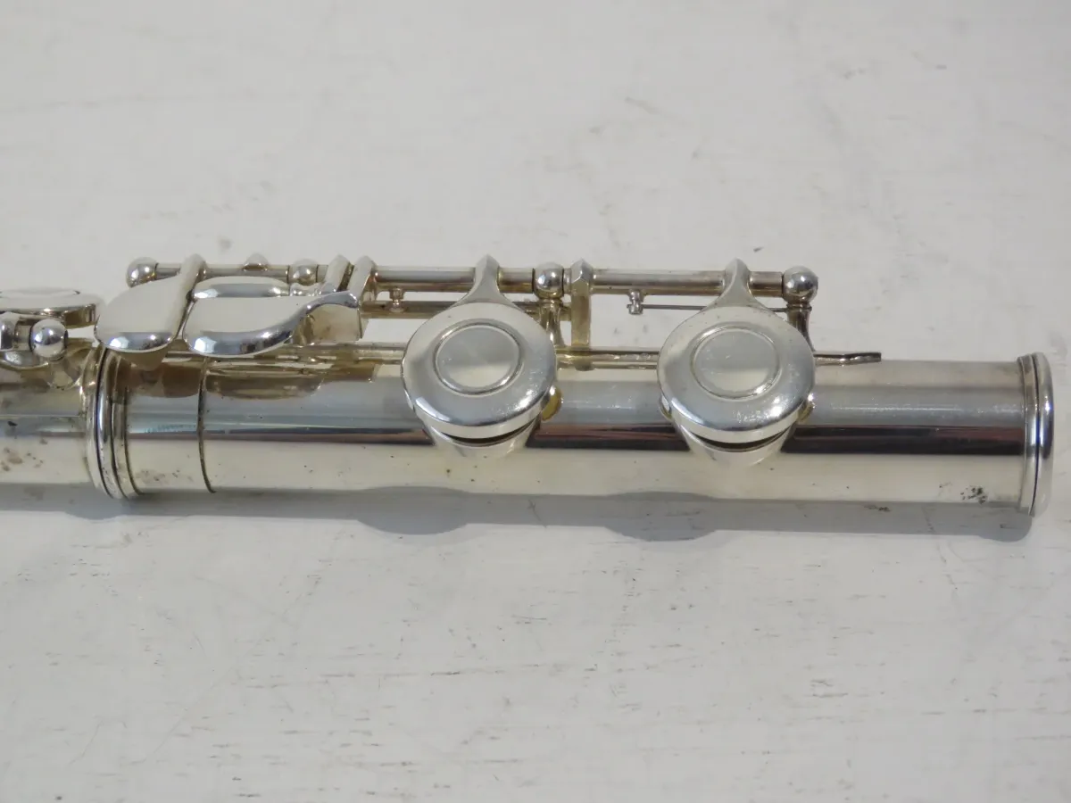 Yamaha Japan YFL-211SII Silver Plated Flute - Shows its age but plays great