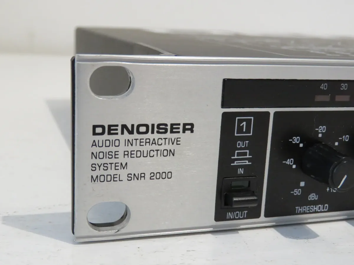 Behringer Denoiser SNR-2000 Noise Reduction 1U Rack Unit - Near Mint & Boxed