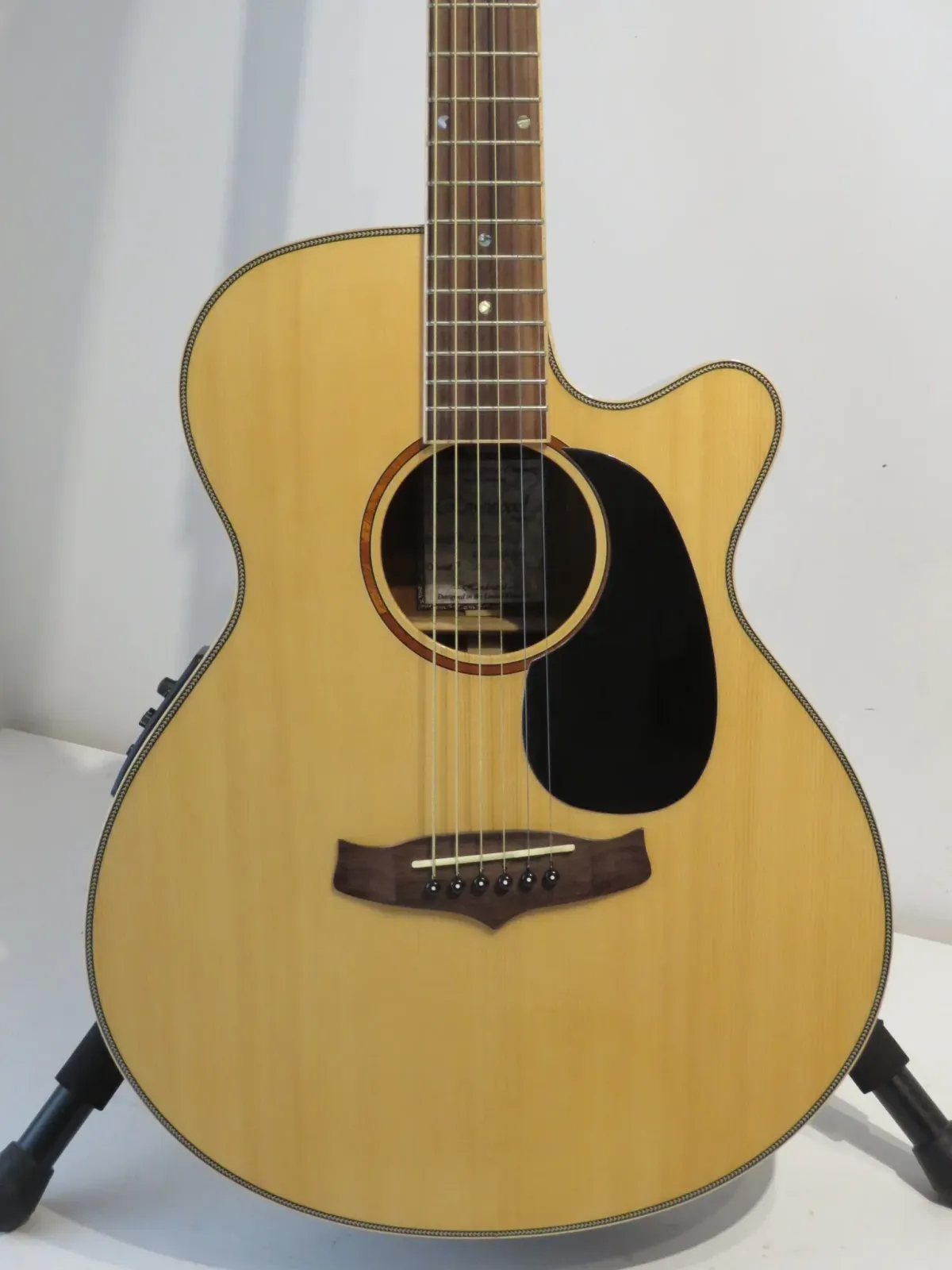 Tanglewood TRSF-CE Rosewood Reserve Electro Acoustic Guitar with Gig Bag