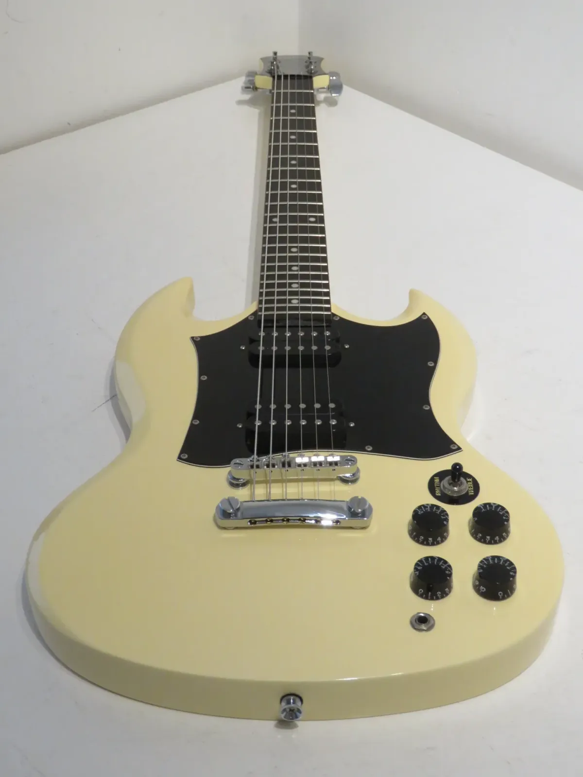 2006 Epiphone SG Special Electric Guitar in Ivory - Great Player with Gig Bag