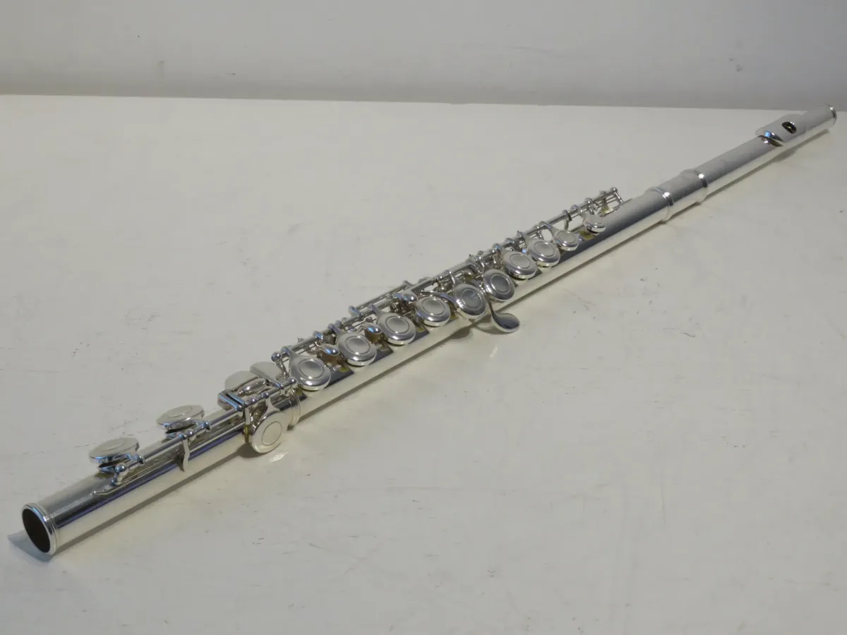 Yamaha 211 Silver Plated Flute with Case - Perfect Student Instrument