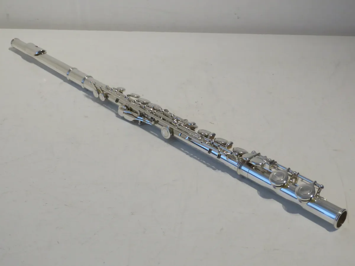 Yamaha 211 Silver Plated Flute with Case - Perfect Student Instrument