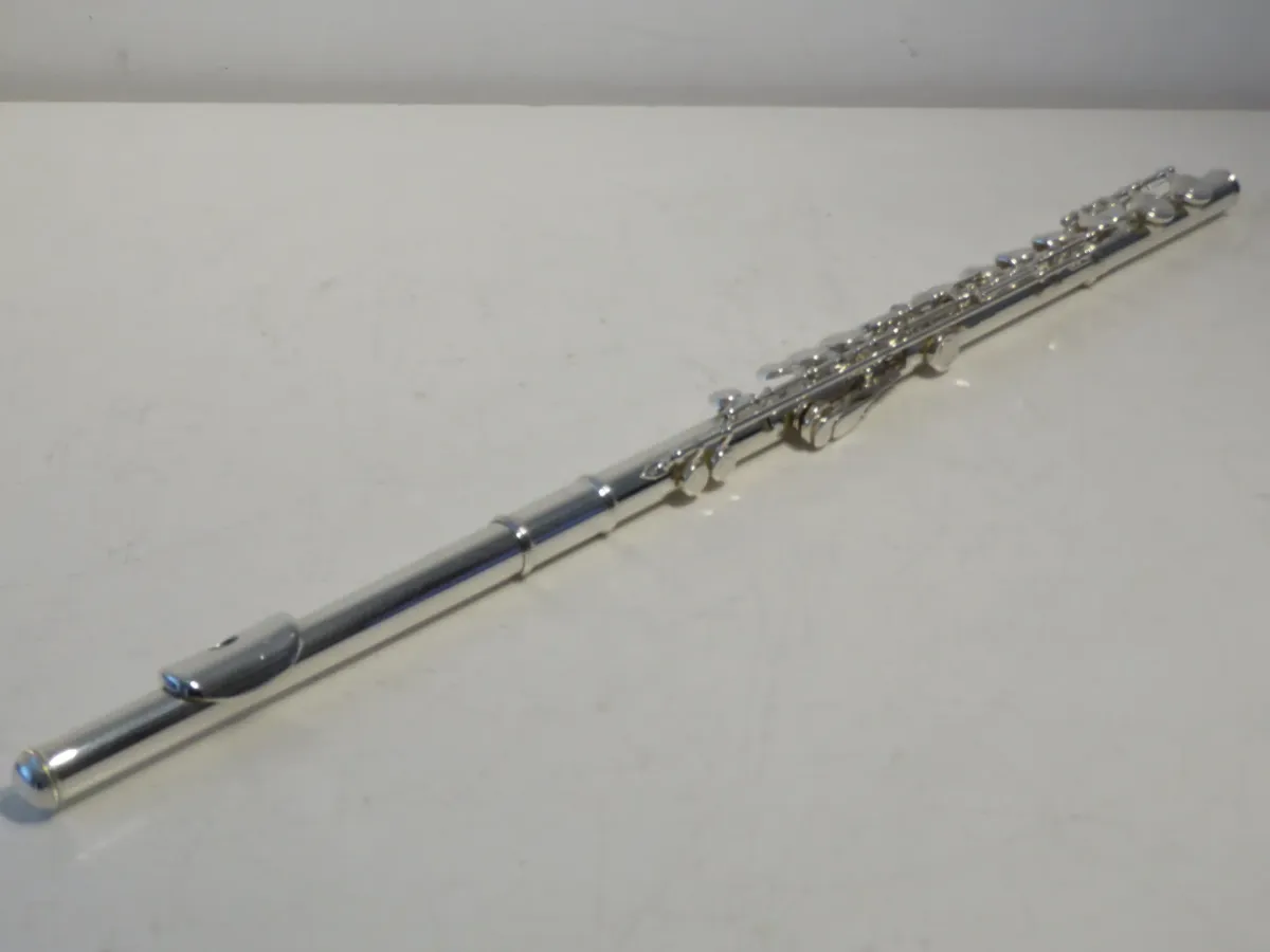 Yamaha 211 Silver Plated Flute with Case - Perfect Student Instrument