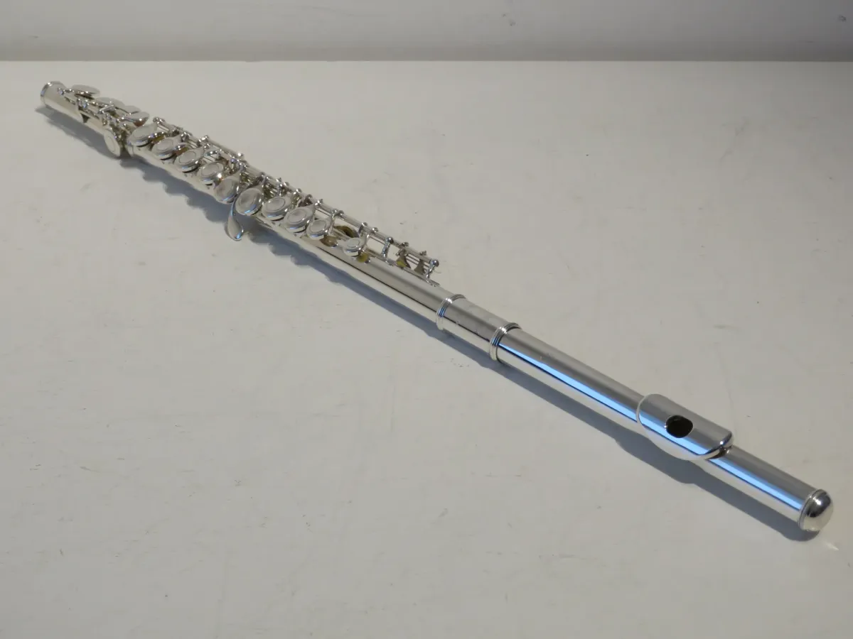 Yamaha 211 Silver Plated Flute with Case - Perfect Student Instrument