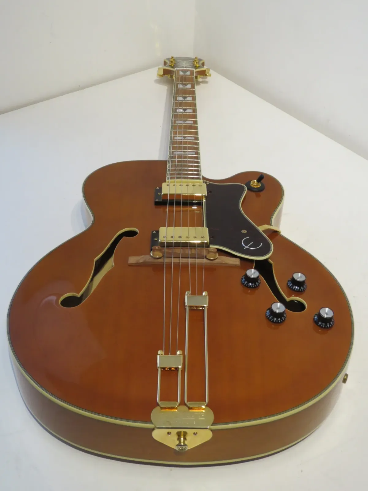 2019 Epiphone Broadway VN Archtop Jazz Guitar - Near Mint & Boxed