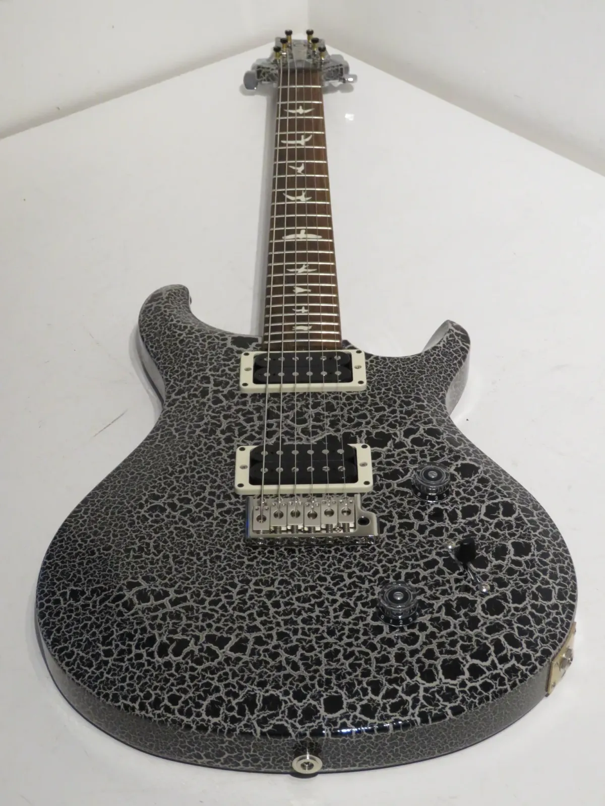 Paul Reed Smith S2 Custom 22 in Ltd Edition Black/White Crackle – Mint