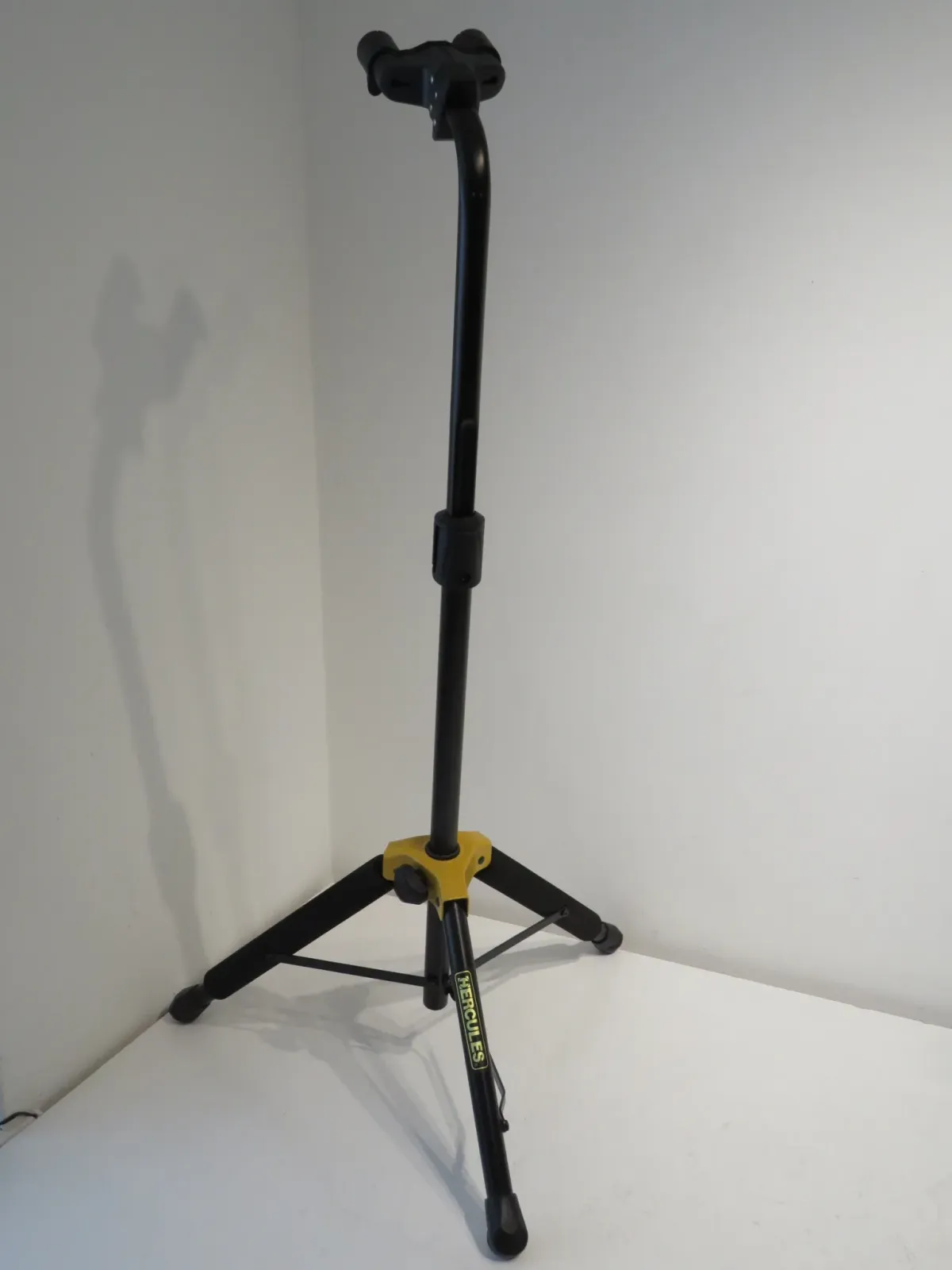 Hercules GS414B Plus AGS Guitar Stand