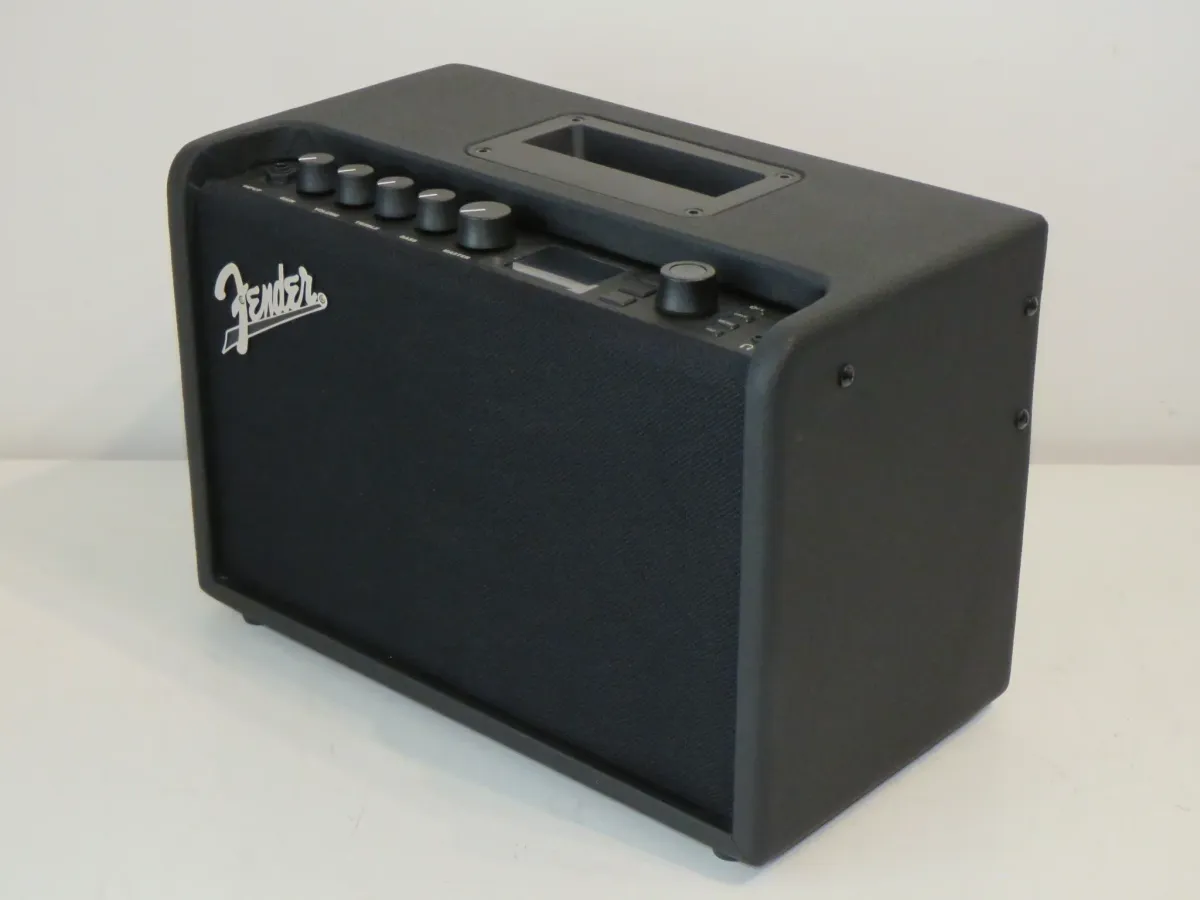 Fender Mustang GT40 PR4339 2 x 6.5 Bluetooth Guitar Combo Amplifier