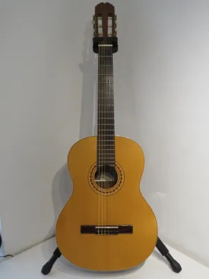 Manuel Rodriguez Caballero 10 Nylon Strung Classical Guitar