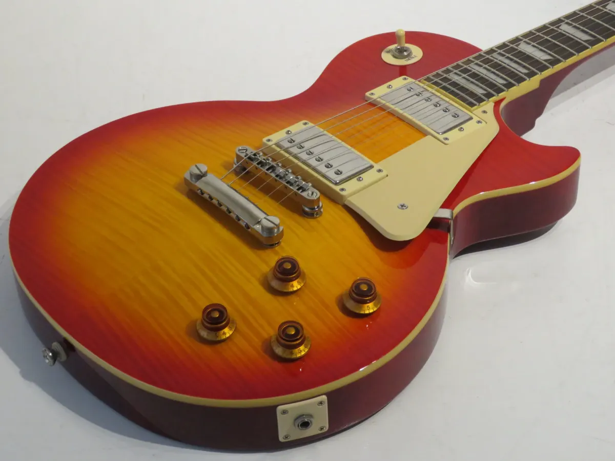 2015 Epiphone Les Paul Standard Pro in Cherry Sunburst with Padded Ritter Gig Bag