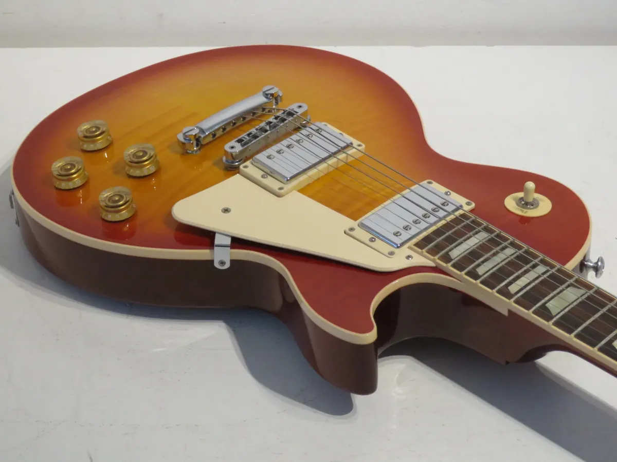 2016 Gibson Les Paul Traditional Electric Guitar in Heritage Cherry Sunburst with OHSC