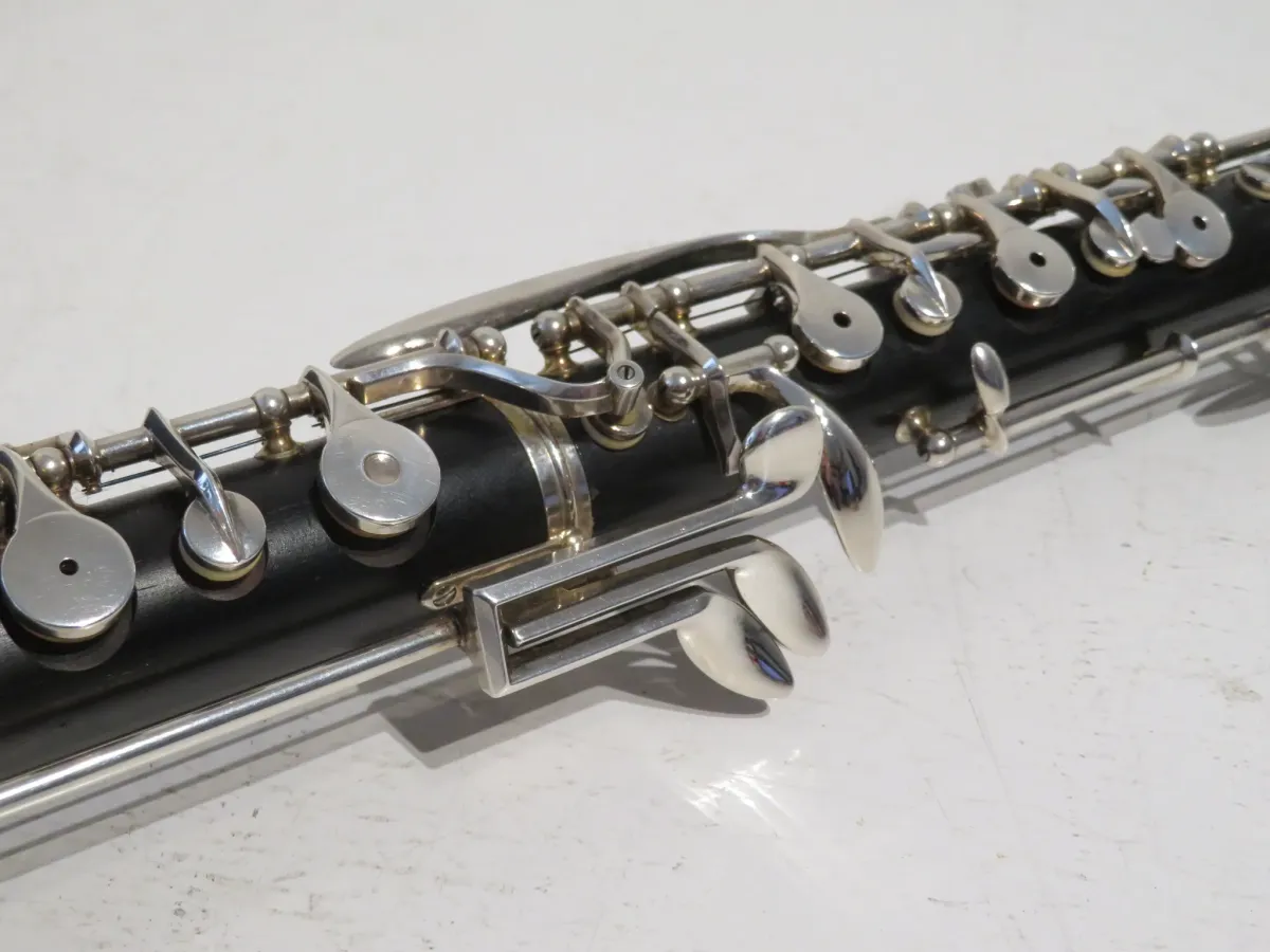 Buffet Crampon Student Thumbplate Oboe with Case and Reeds – Superb