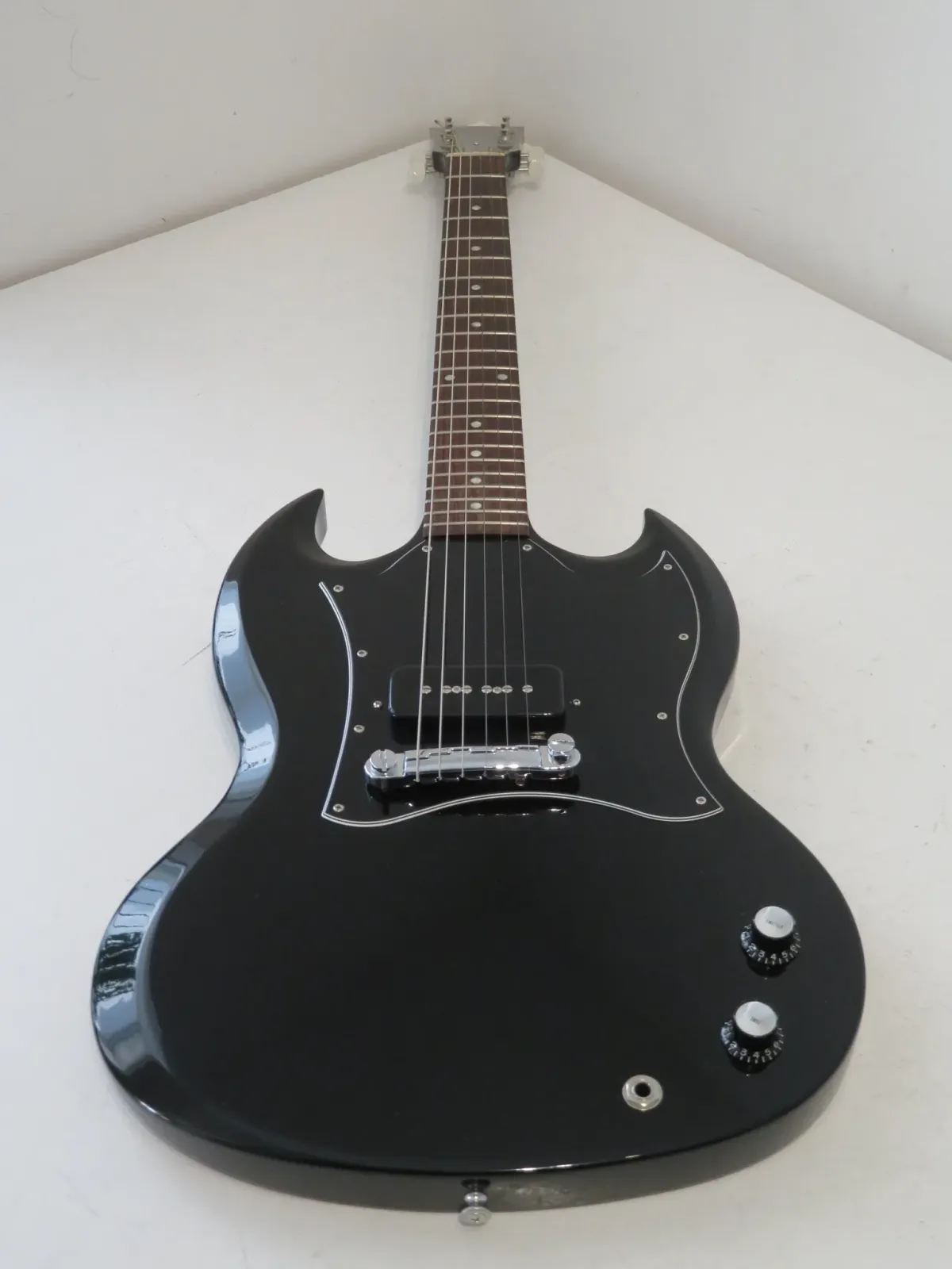 1999 Gibson SG Junior Electric Guitar in Ebony with Gig Bag