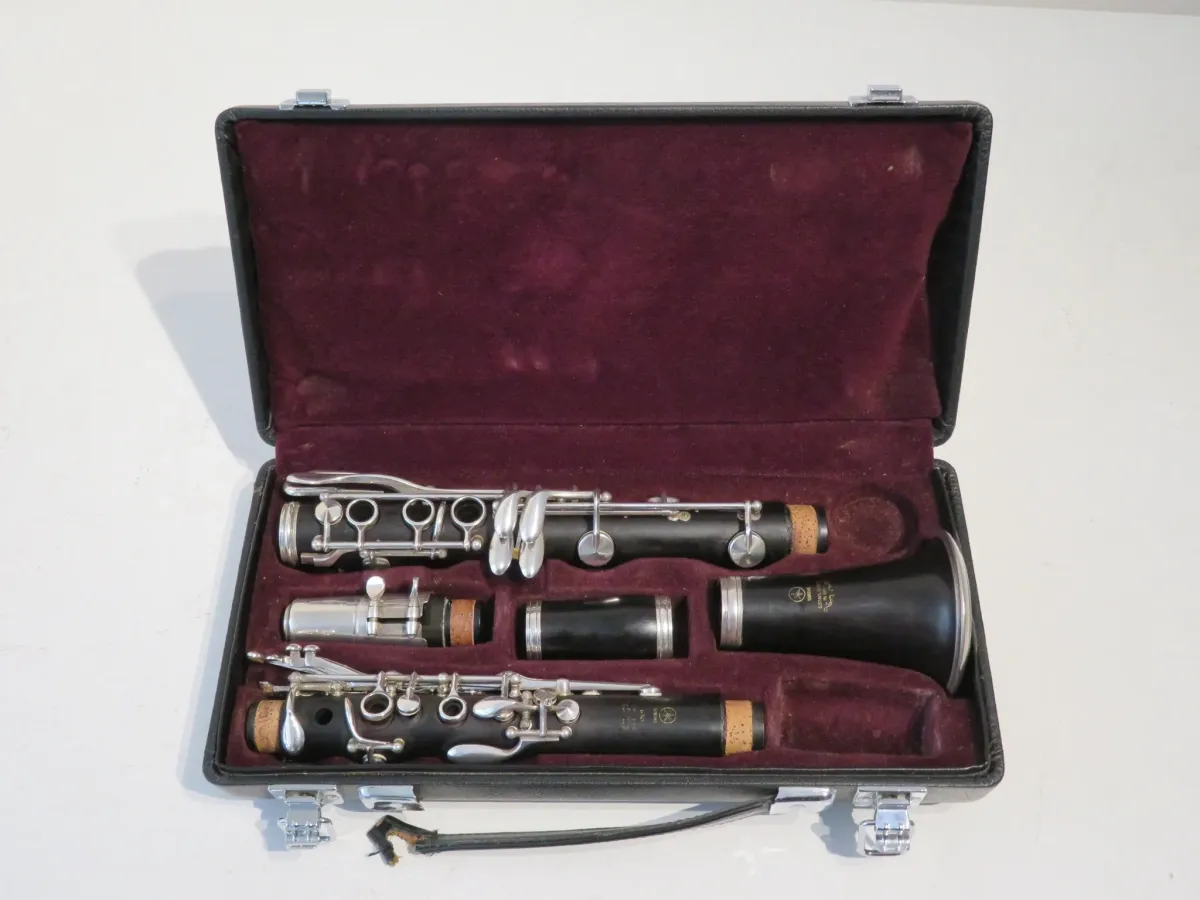 Yamaha YCL-650 Bb Clarinet Outfit - RePadded – ReCorked