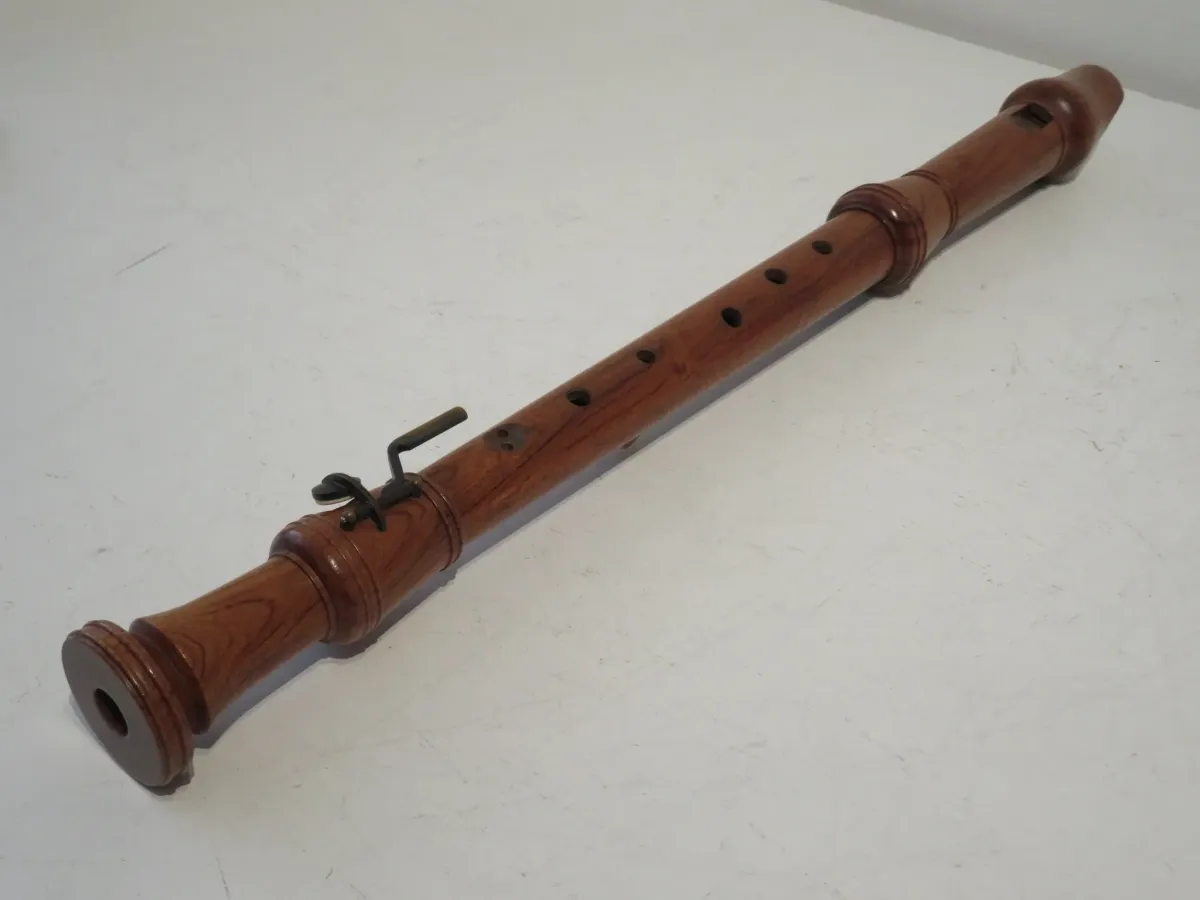 Kung 805 Studio Tenor Recorder with C Key in Pearwood with Case