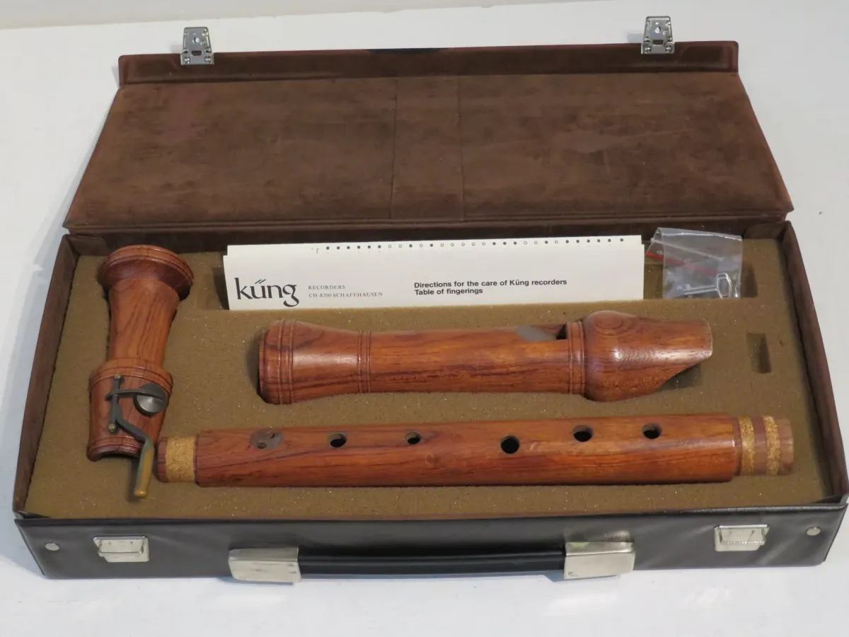 Kung 805 Studio Tenor Recorder with C Key in Pearwood with Case