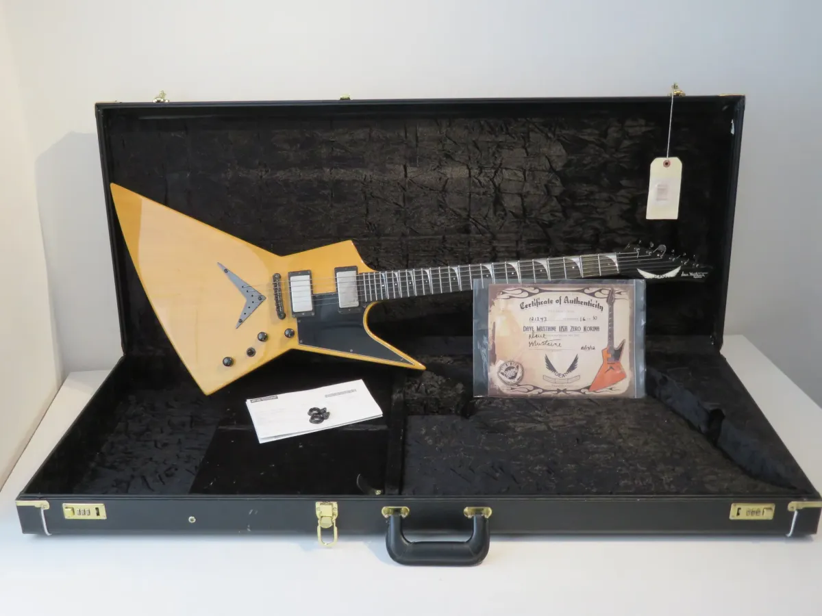 2012 Dean Dave Mustaine USA Zero Korina Ltd Edition No 16 of 50